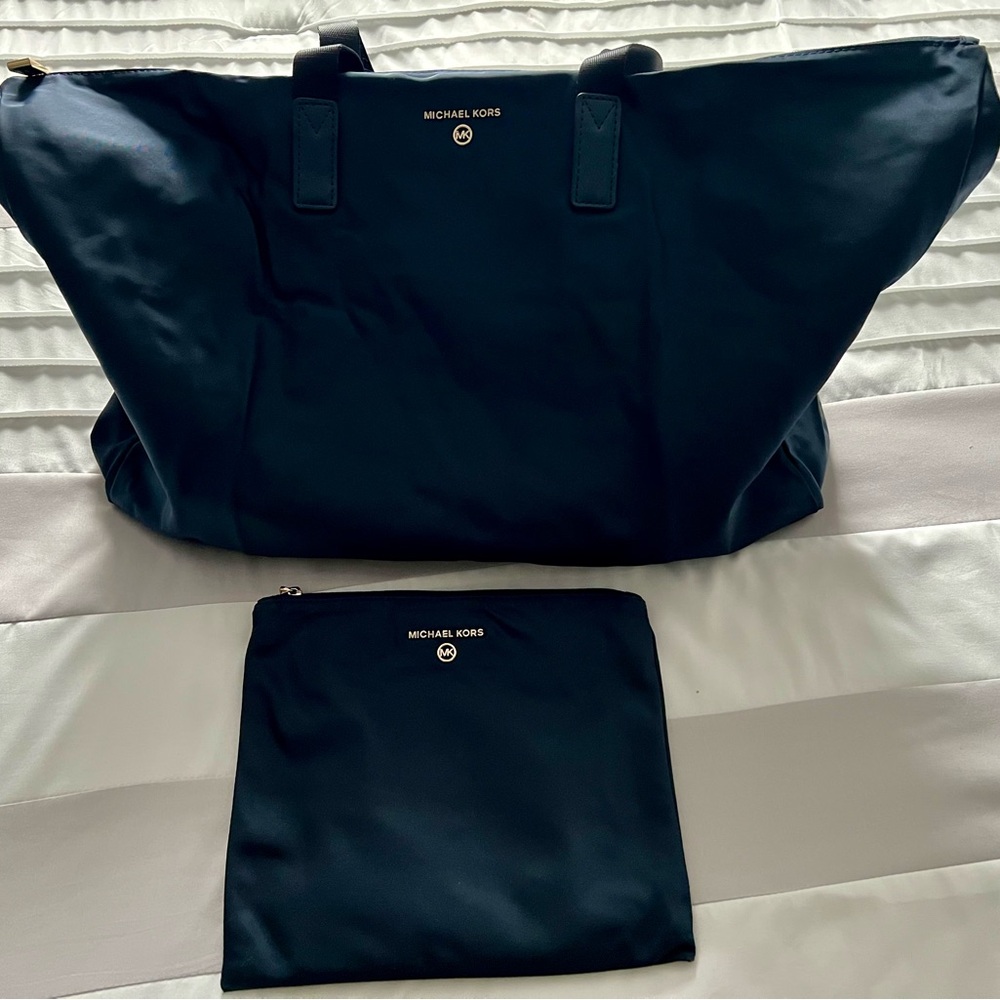 Michael Kors Travel Overnight Bag with Cosmetic Case